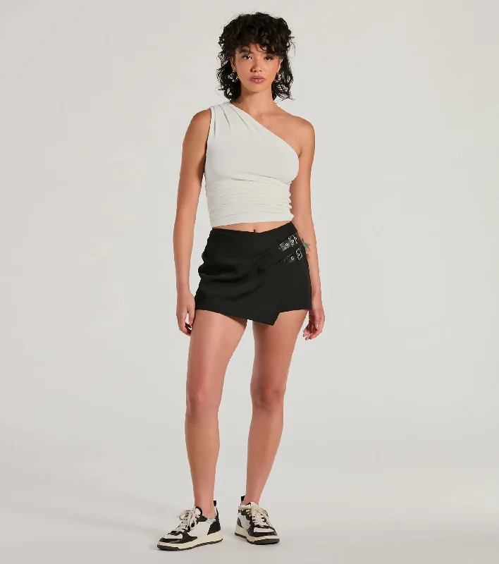 adventuring-cutie-buckle-wrap-mini-skort-064030459001